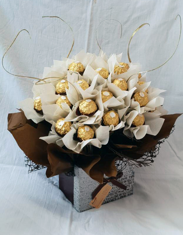 Ferrero Rocher в кафяво и златно